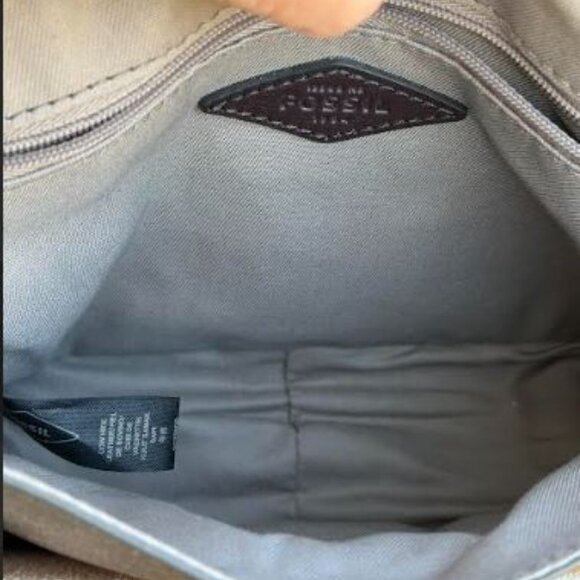 Fossil Peyton Double Flap  Crossbody Purse – Gold (Metallic sheen) - Picture 5 of 6